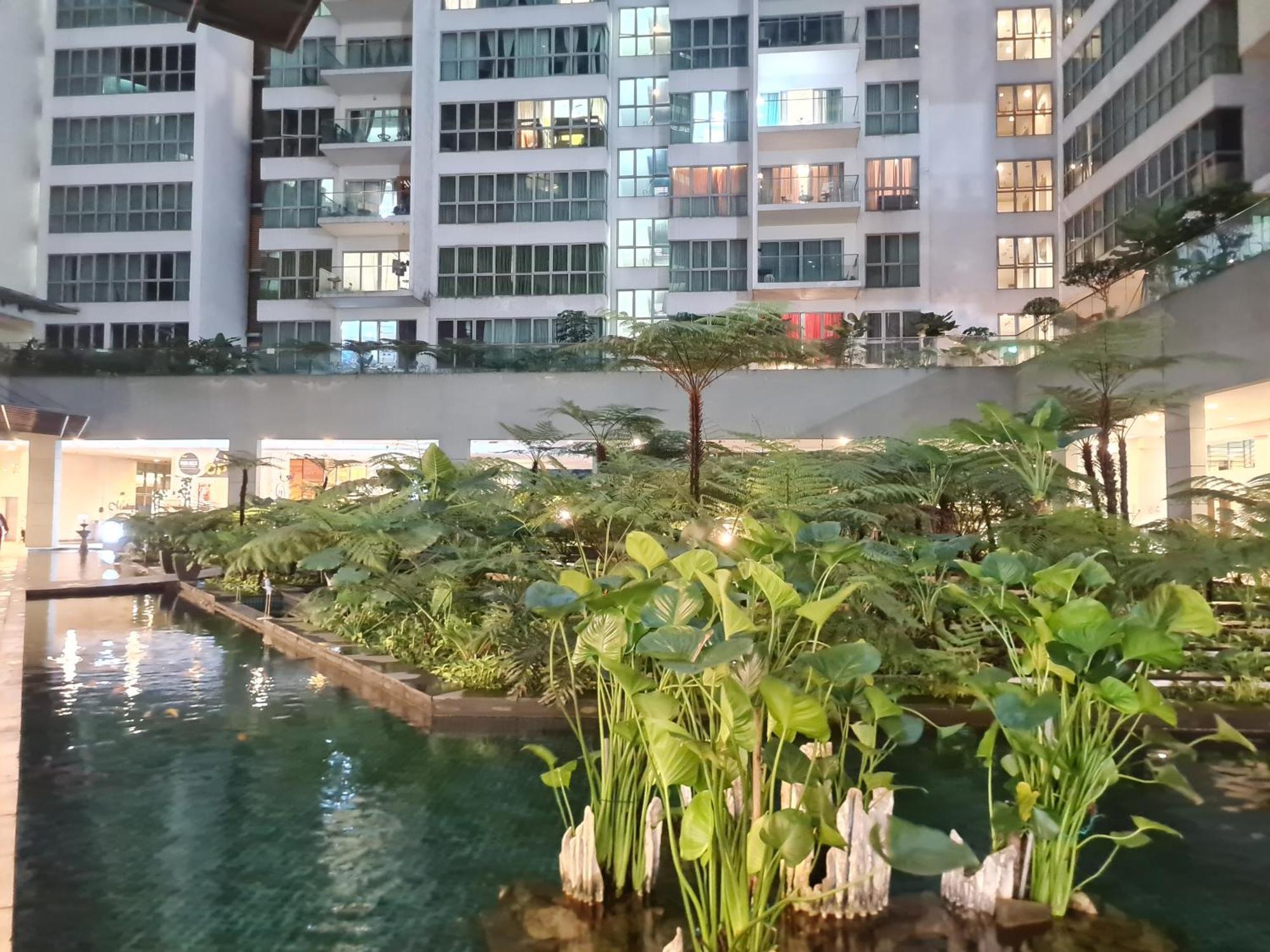 Hostel At Regalia Sky Pool Куала Лумпур Екстериор снимка