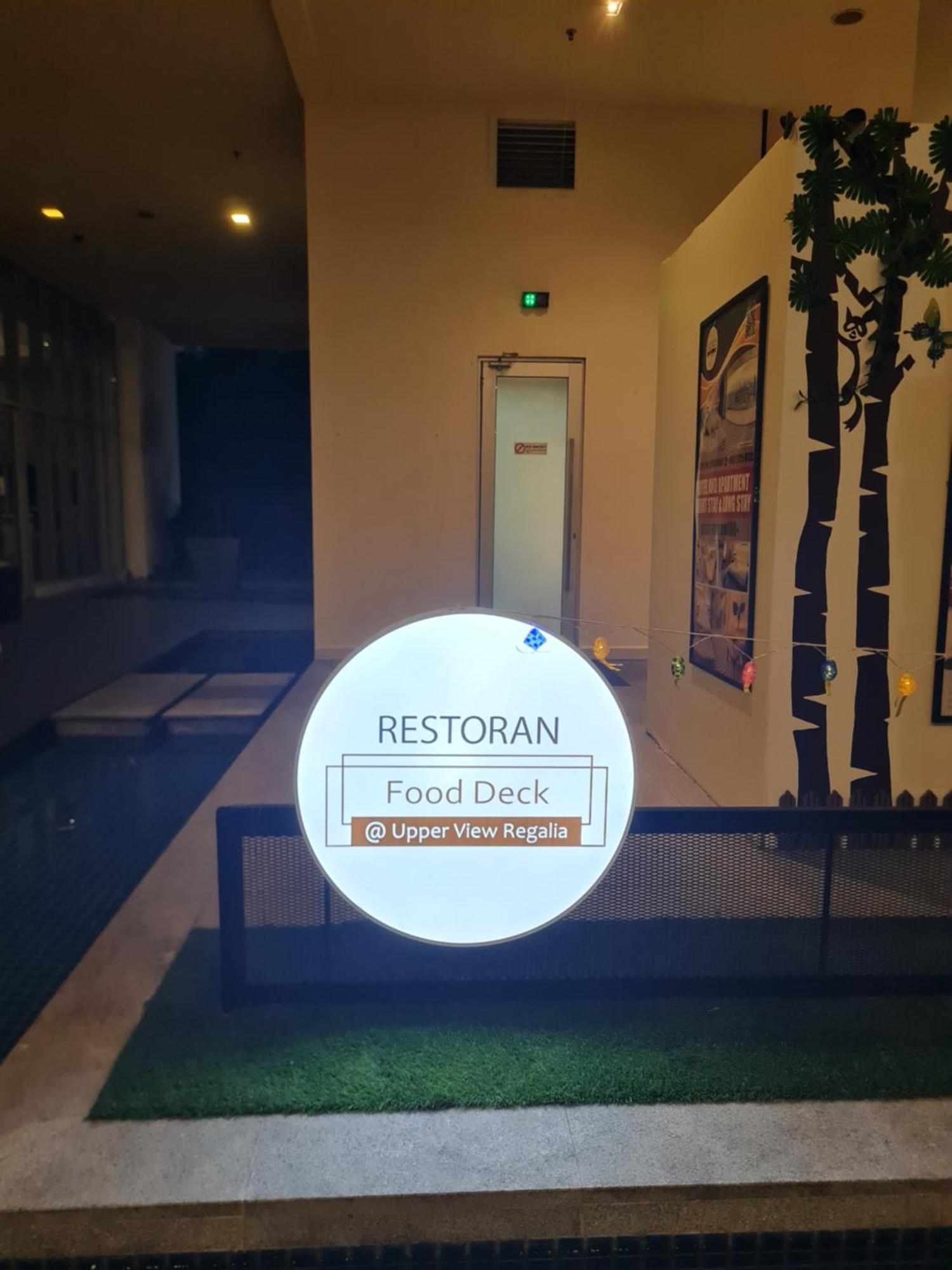 Hostel At Regalia Sky Pool Куала Лумпур Екстериор снимка